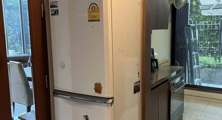 For rent 3 bedrooms condo in Watthana, Bangkok