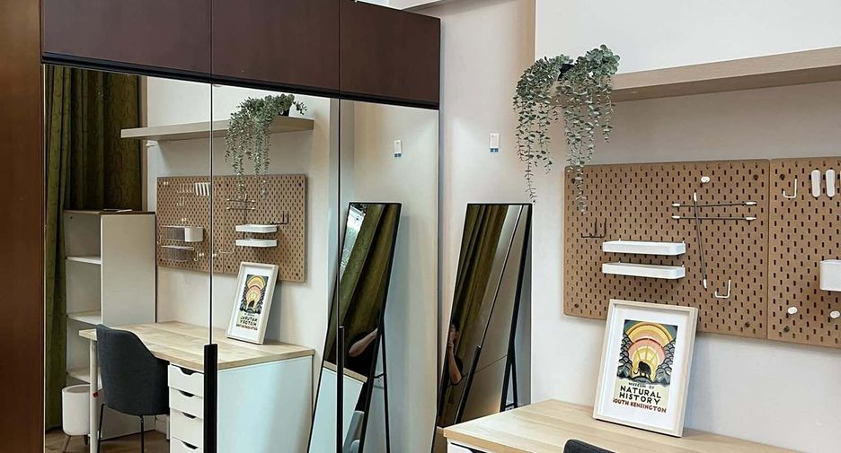 For rent 3 bedrooms condo in Watthana, Bangkok