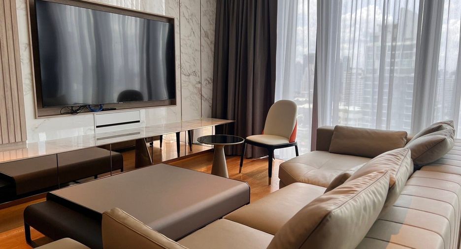 For rent 2 bedrooms condo in Khlong Toei, Bangkok