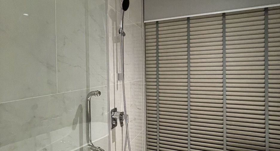 For rent 1 bed condo in Pathum Wan, Bangkok