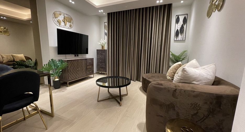 For rent 1 bed condo in Pathum Wan, Bangkok