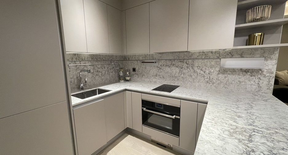 For rent 1 bed condo in Pathum Wan, Bangkok