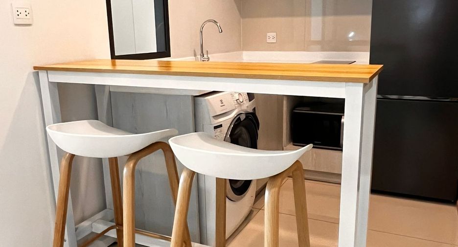 For rent 1 bed condo in Pathum Wan, Bangkok
