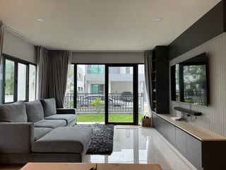 For rent 4 bedrooms house in Bang Phli, Samut Prakan
