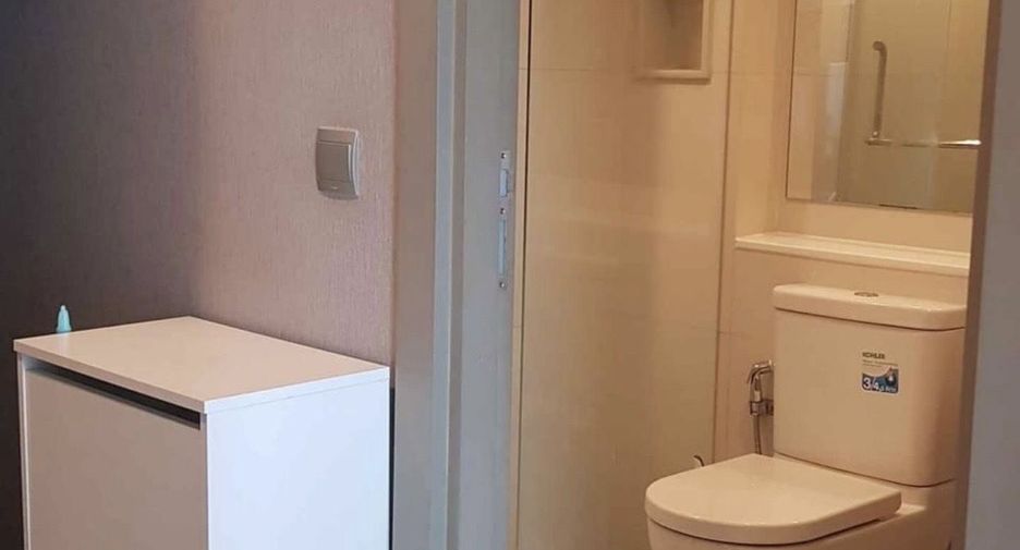 For rent studio condo in Huai Khwang, Bangkok