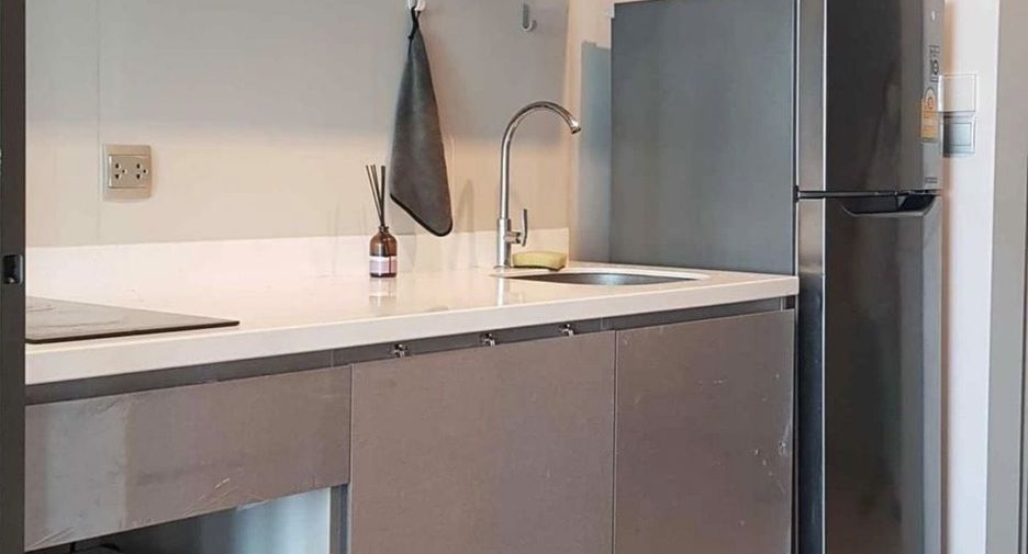 For rent studio condo in Huai Khwang, Bangkok