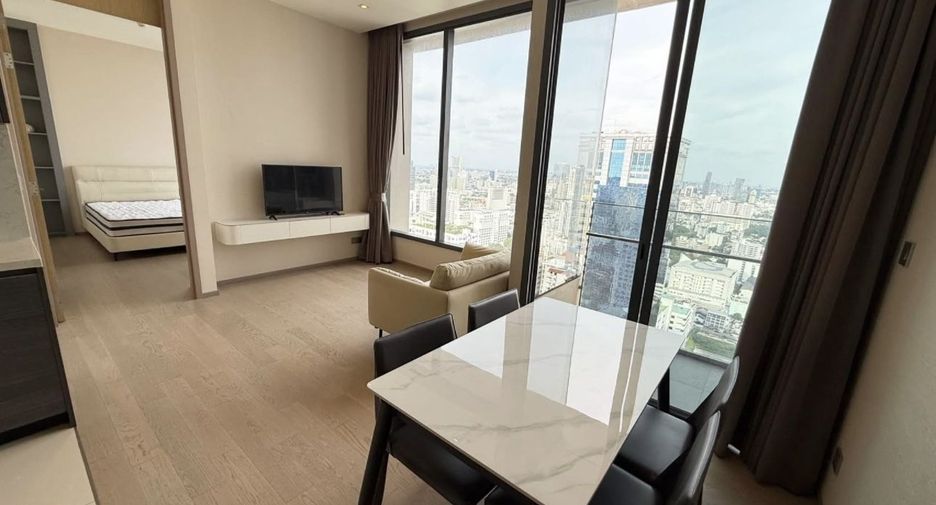 For rent 2 bedrooms condo in Watthana, Bangkok