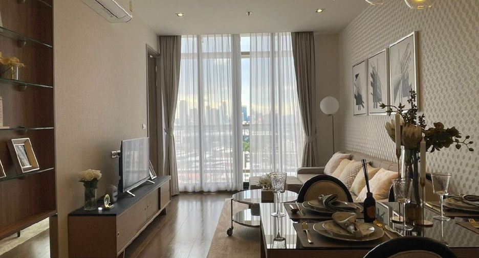For rent 2 bedrooms condo in Khlong Toei, Bangkok