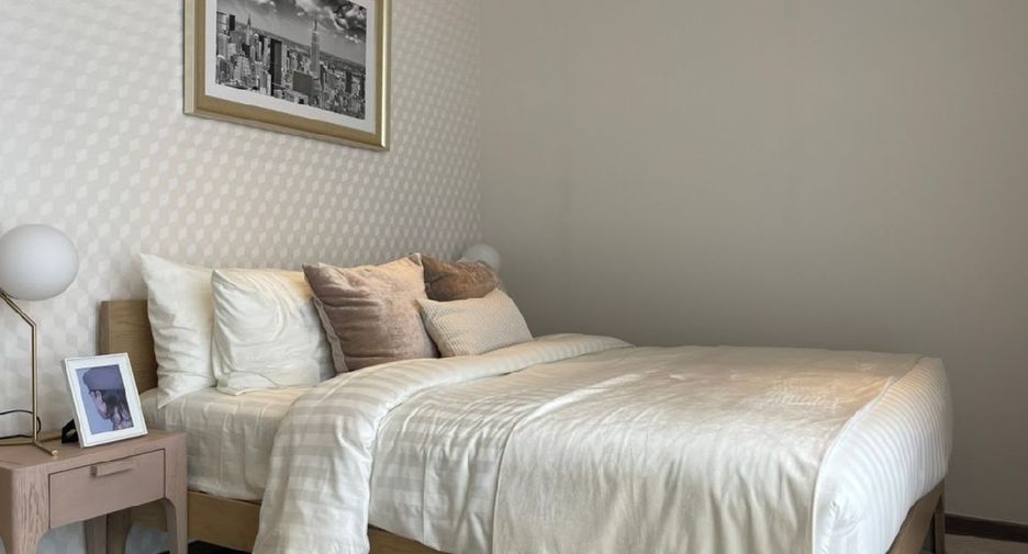 For rent 2 bedrooms condo in Khlong Toei, Bangkok