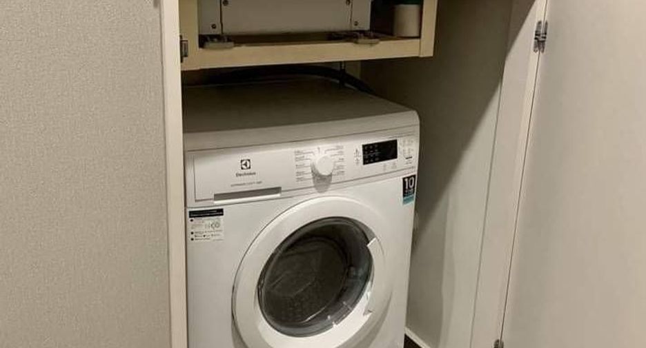 For rent 1 bed condo in Pathum Wan, Bangkok
