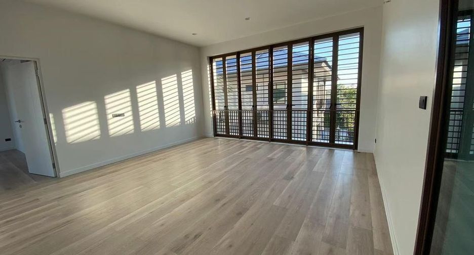 Casa en venta de 4 habitaciones en Bang Kapi, Bangkok