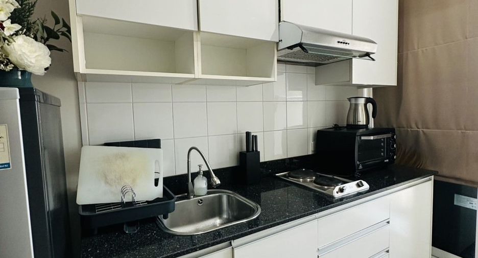 For sale 1 bed condo in Khlong Toei, Bangkok