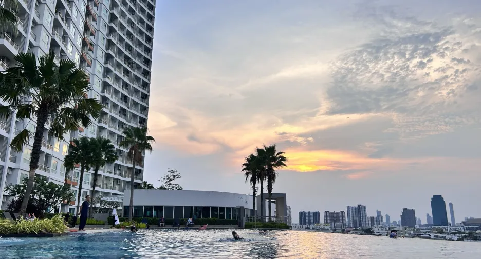 À vendre 1 chambre condo à Yan Nawa, Bangkok