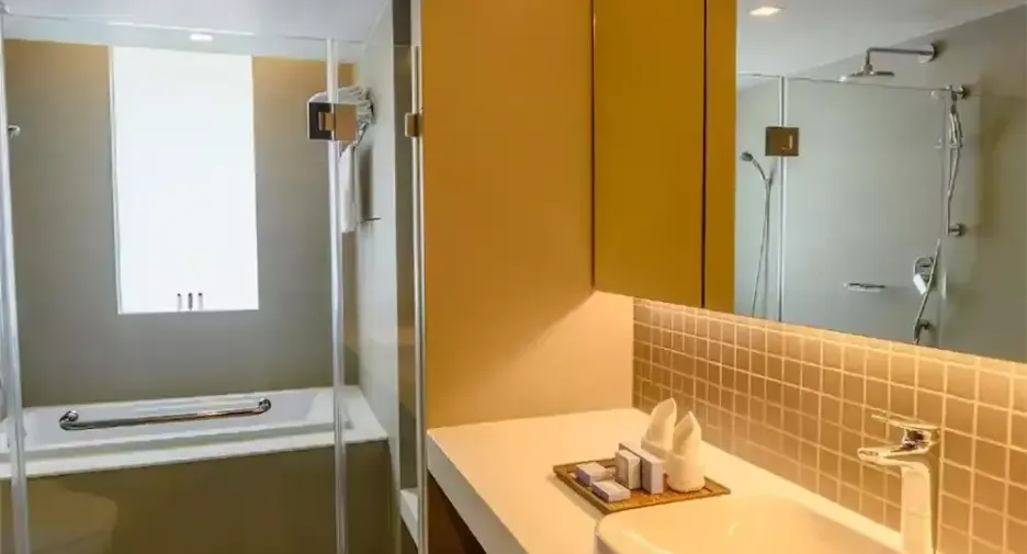 For rent 3 bedrooms condo in Watthana, Bangkok