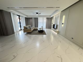 À louer 4 chambres appartement à Watthana, Bangkok