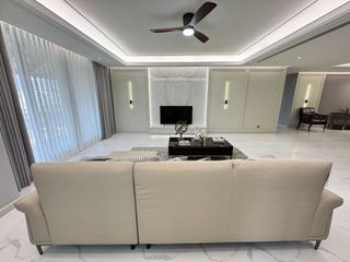 À louer 4 chambres appartement à Watthana, Bangkok