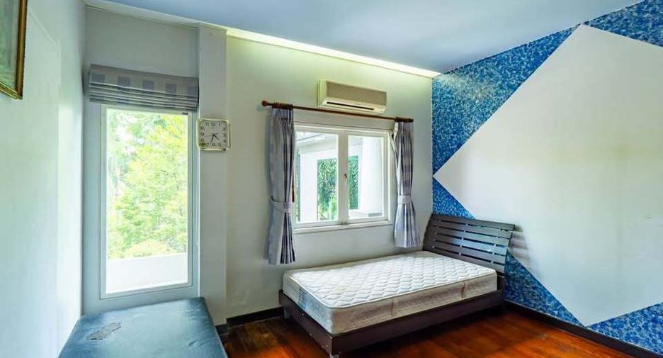 For sale 5 bedrooms house in Suan Luang, Bangkok