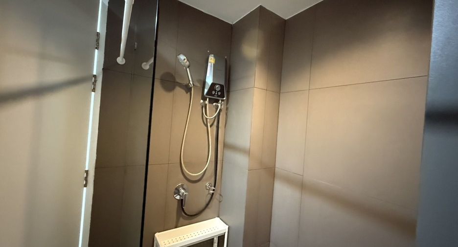 À louer 1 chambre condo à Watthana, Bangkok