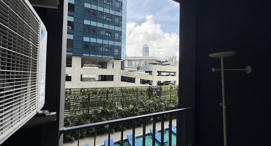 À louer 1 chambre condo à Watthana, Bangkok