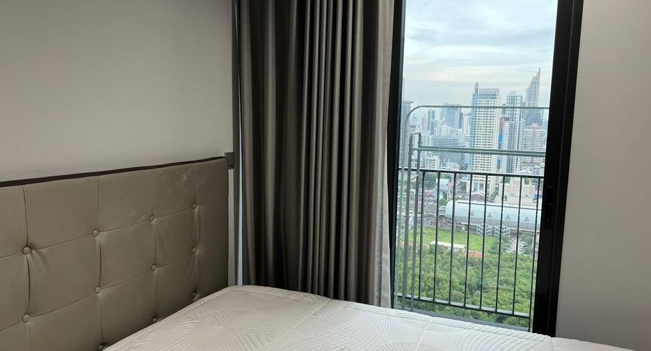 For rent 2 bedrooms condo in Huai Khwang, Bangkok