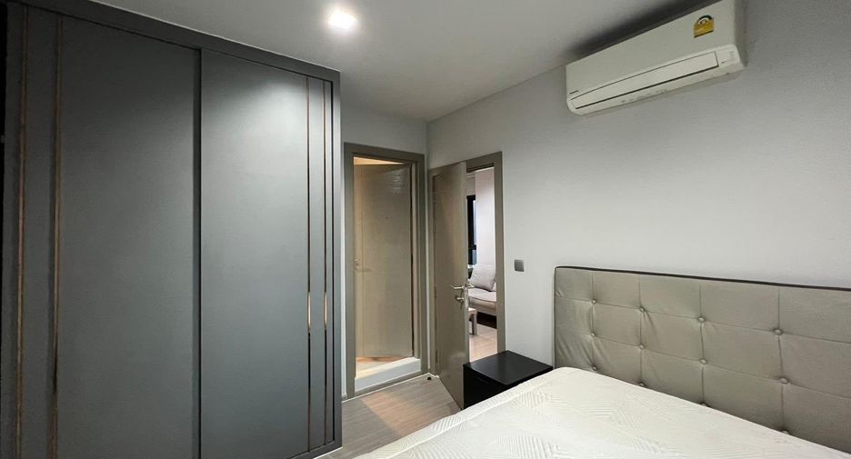 For rent 2 bedrooms condo in Huai Khwang, Bangkok