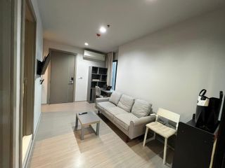 For rent 2 bedrooms condo in Huai Khwang, Bangkok