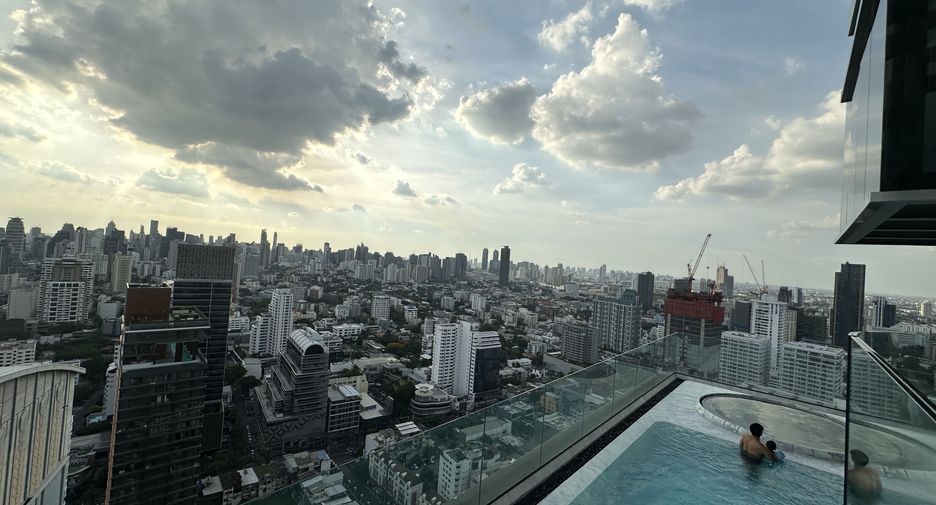 Condo en alquiler de 1 habitaciones en Watthana, Bangkok