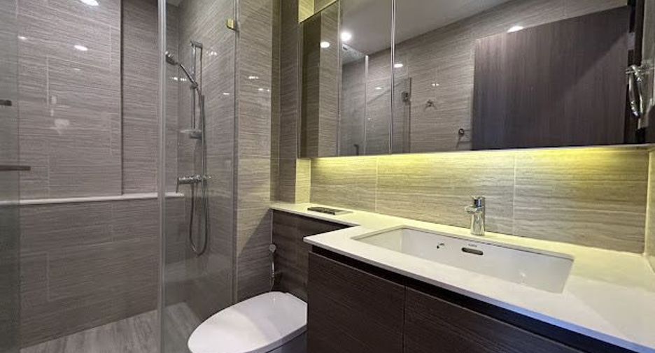 Condo en alquiler de 2 habitaciones en Bang Na, Bangkok