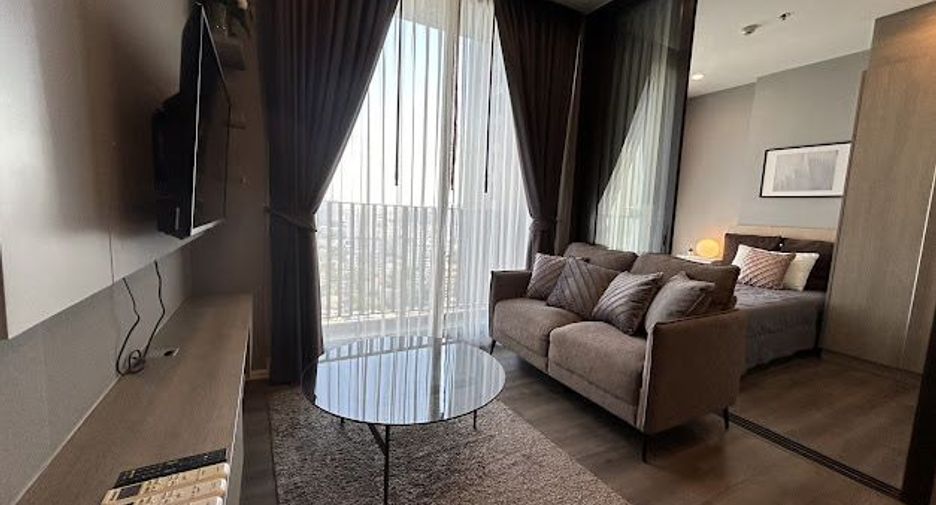 Condo en alquiler de 2 habitaciones en Bang Na, Bangkok