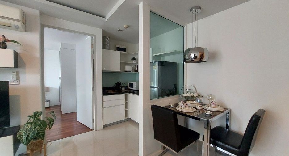 Condo en venta de 4 habitaciones en Lat Phrao, Bangkok
