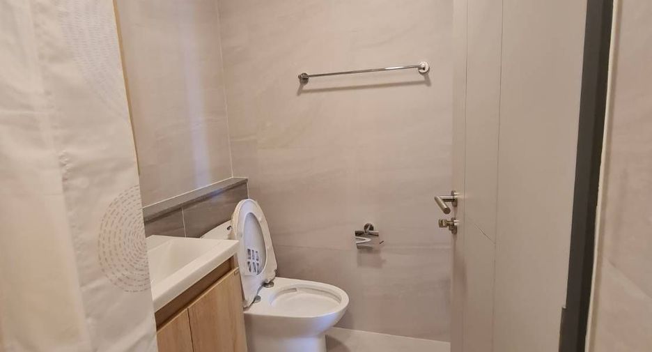 For rent 1 bed condo in Huai Khwang, Bangkok