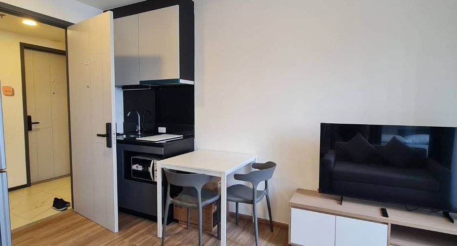 For rent 1 bed condo in Huai Khwang, Bangkok