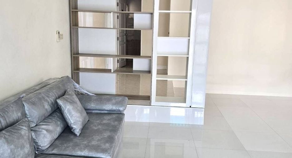 Haus zur Miete mit 4 Zimmer in Mueang Phuket, Phuket