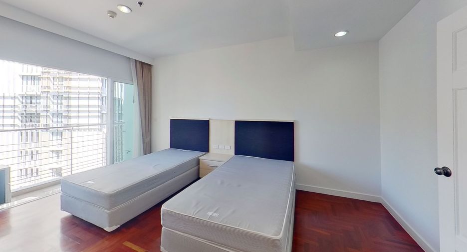 À louer 2 chambres condo à Watthana, Bangkok