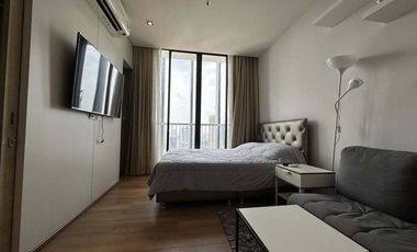 For sale スタジオ condo in Khlong Toei, Bangkok