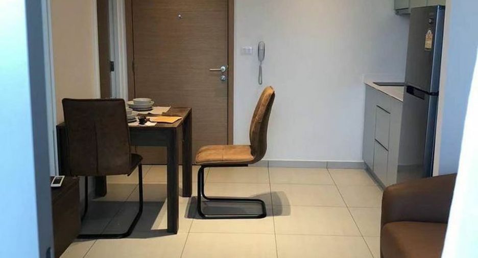 Condo en alquiler de 1 habitaciones en Khlong Toei, Bangkok