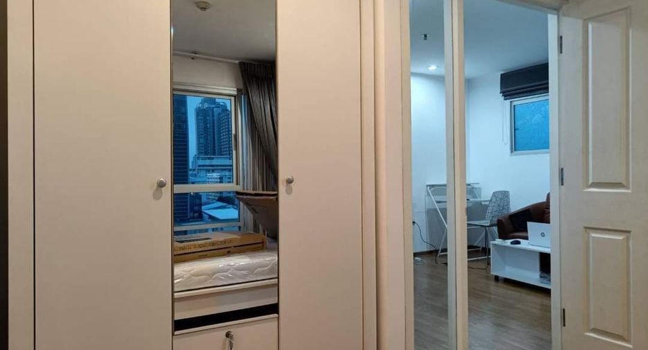 For rent 1 bed condo in Watthana, Bangkok