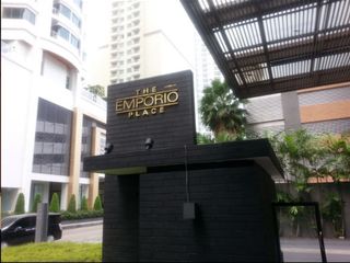 For rent 3 ベッドルーム condo in Khlong Toei, Bangkok