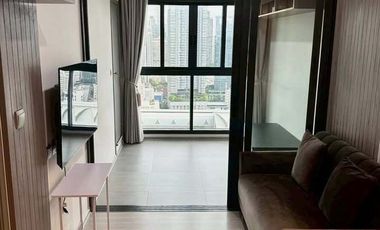 For rent 1 bed condo in Huai Khwang, Bangkok