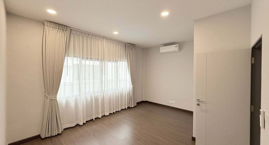 À louer 5 chambres maison à Bang Phli, Samut Prakan
