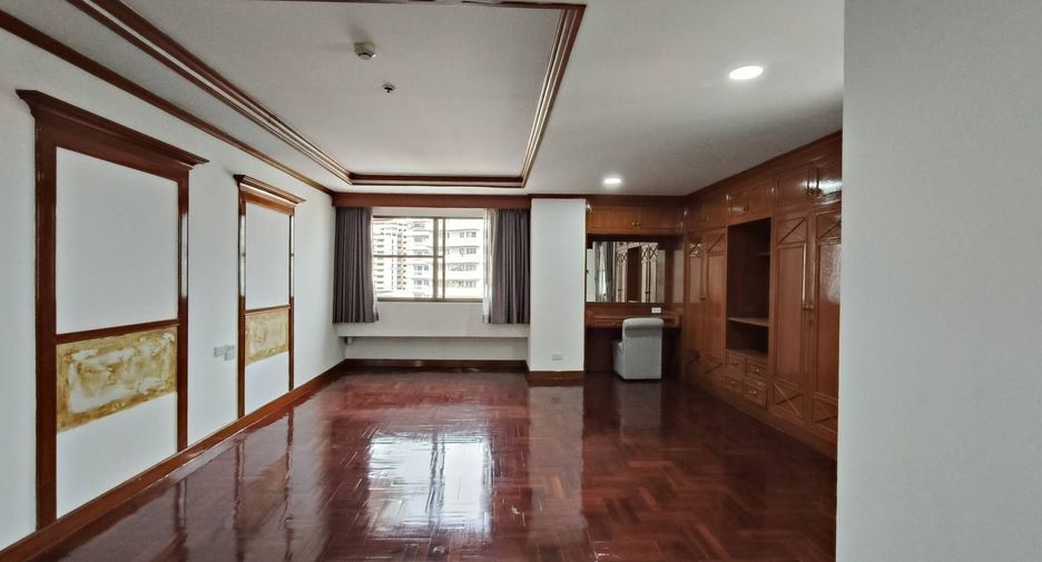 Apartment zur Miete mit 3 Zimmer in Watthana, Bangkok