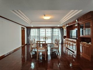 À louer 3 chambres appartement à Watthana, Bangkok