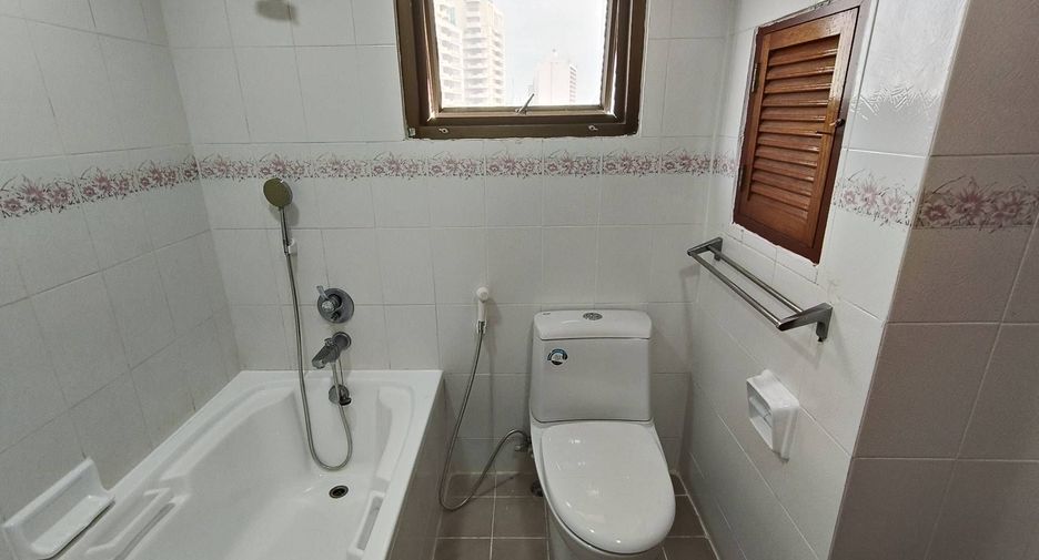 Apartment zur Miete mit 3 Zimmer in Watthana, Bangkok