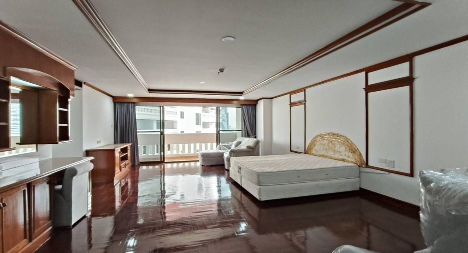 Apartment zur Miete mit 3 Zimmer in Watthana, Bangkok