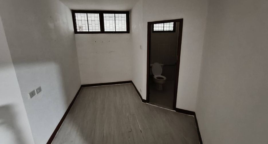 Apartment zur Miete mit 3 Zimmer in Watthana, Bangkok