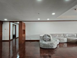À louer 3 chambres appartement à Watthana, Bangkok