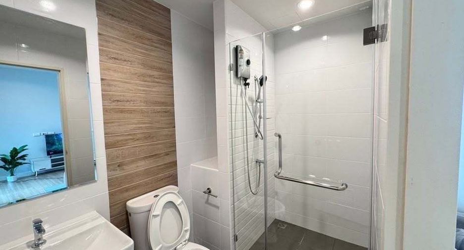 Condo en alquiler de 1 habitaciones en Thon Buri, Bangkok
