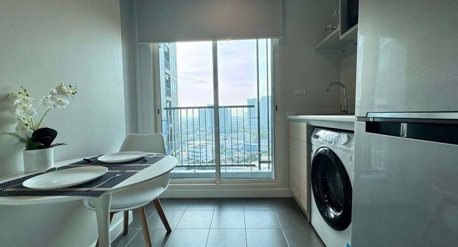 Condo en alquiler de 1 habitaciones en Thon Buri, Bangkok