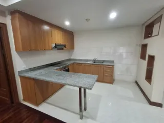 Apartment zur Miete mit 2 Zimmer in Pathum Wan, Bangkok
