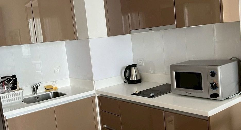 For rent 1 bed condo in Khlong Toei, Bangkok